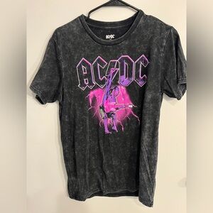 Men’s size XS AC/DC 2001 Stiff Upper Lip Tour Shirt